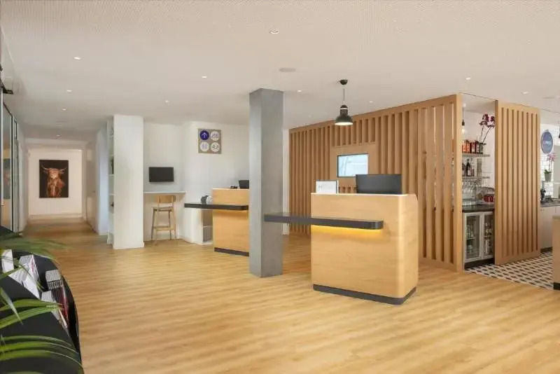 Holiday Inn Express & Suites Sion