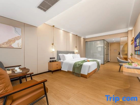 Guilin Yachne· Landscape Mirror Hotel (Guilin Railway Station and the Mixc mall Branch)