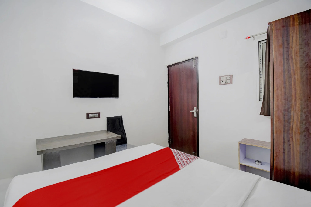 Hotel O ALISHA LODGE
