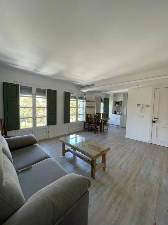 Modern apartment in the heart of Old Town Girona