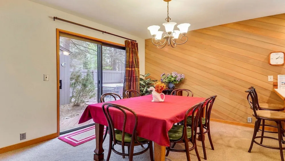 Meadow House 24