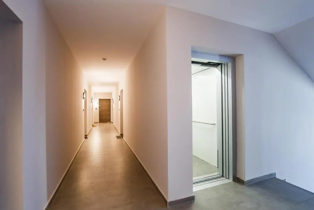 Lovely Home at West Residence