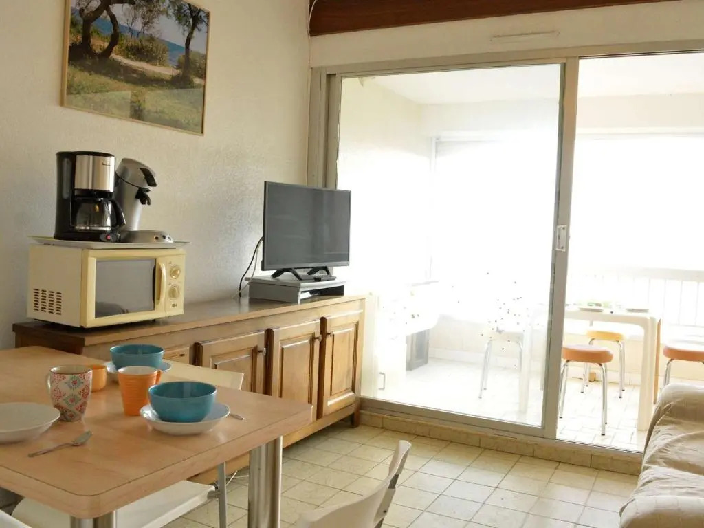 Appartement Cap d'Agde, 2 pièces, 4 personnes - FR-1-249-83