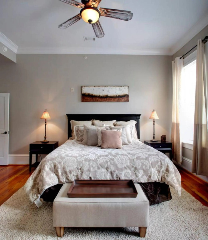 Newly Renovated Parkside Apt