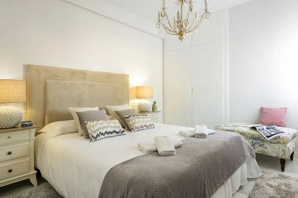 Spacious Apartment in Prime Location. Recogidas
