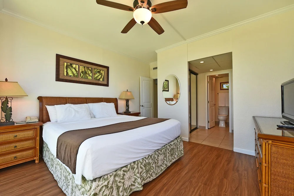 Kaanapali Shores #160 2 Bedroom Condo by RedAwning