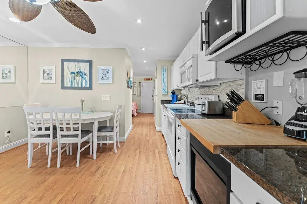 Beach Access: Oceanfront Hilton Head Studio