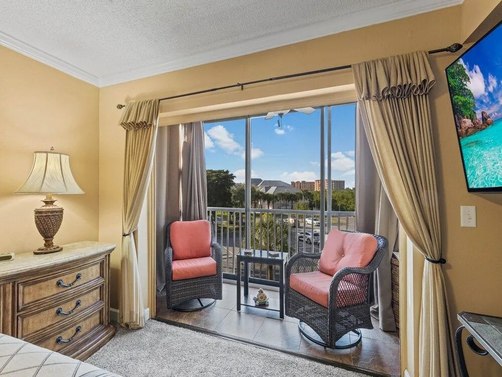Windward Point 212