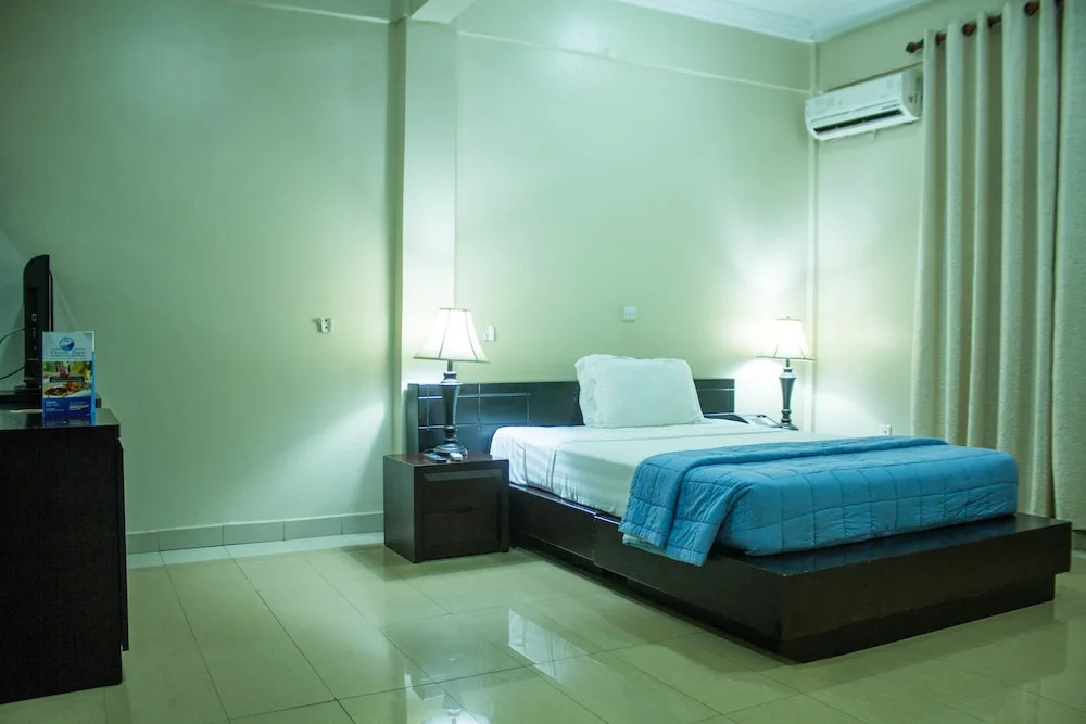 Oceanic Resort