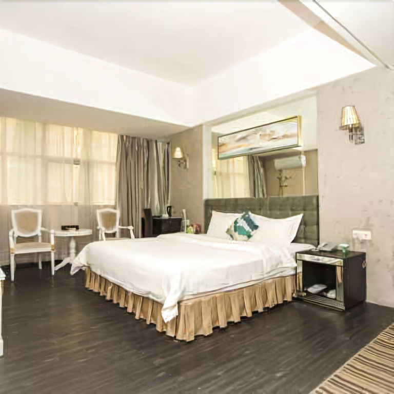 Only Hotel