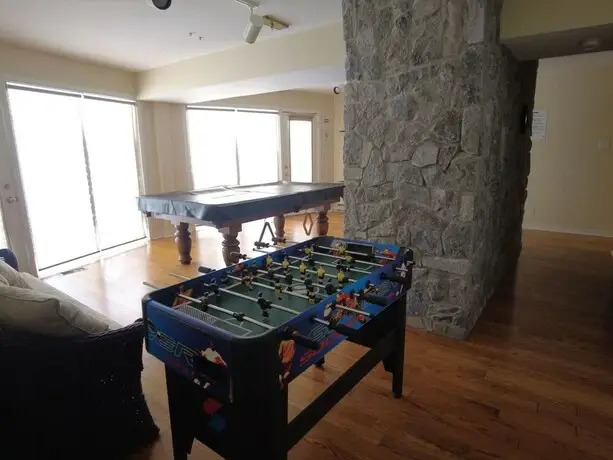 Waterfront Cottage 4 BD by GLOBALSTAY