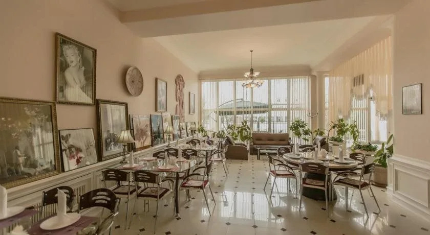Konstantin Hotel