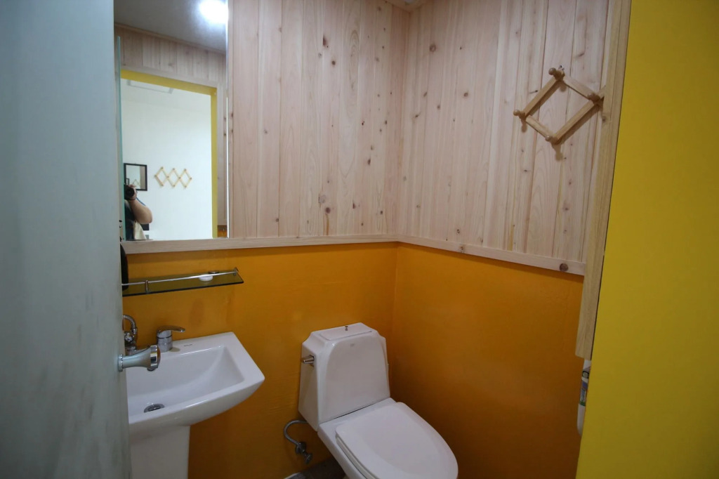 24 Guesthouse Nampo Station