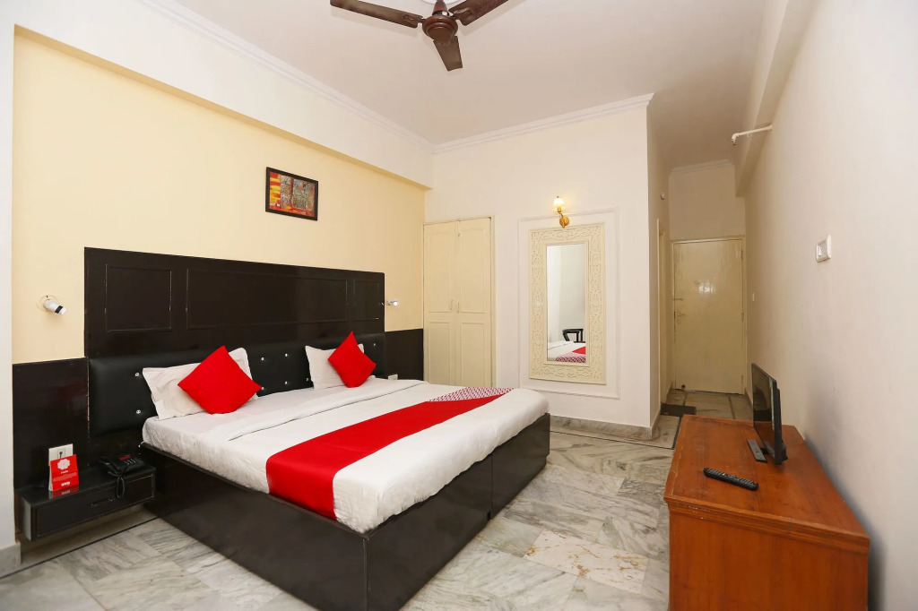 Hotel Chanakya
