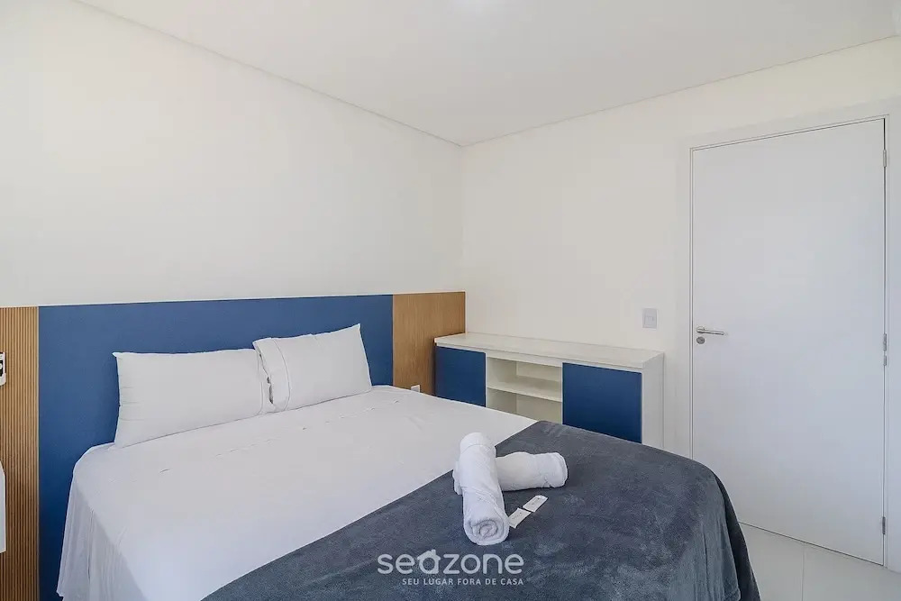 Seafront Condominium With Pool - SHC