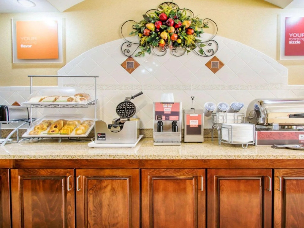 Comfort Suites Montgomery East Monticello Dr