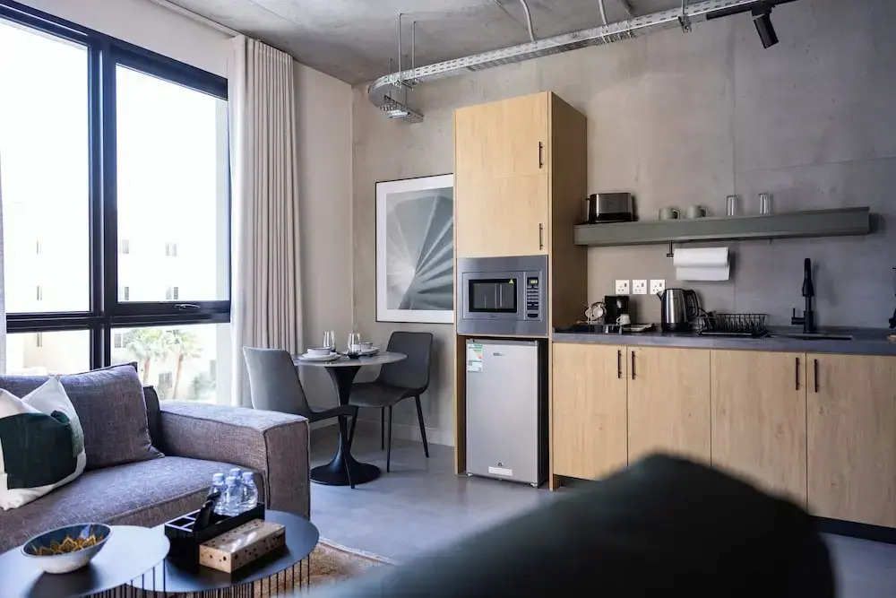 C Living 3 - Al Malqa