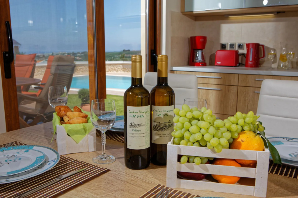 Cretan Vineyard Hill Villa