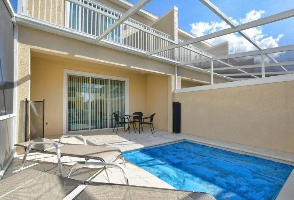 Beautiful House, Private Splash Pool, Balcony Off Master Suite, Free Wifi!!! 3 Bedroom Townhouse by RedAwning