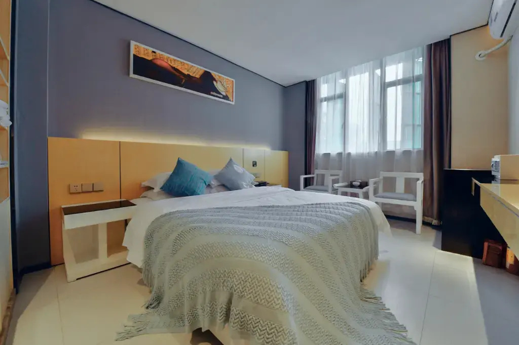 Shangyuan Hotel Chain (Guangzhou Thirteen Factories Yide Road Metro Station)