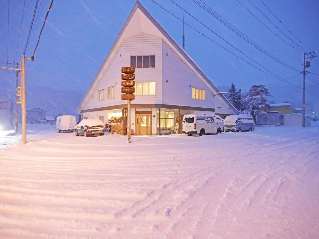 RONENAI BASE
