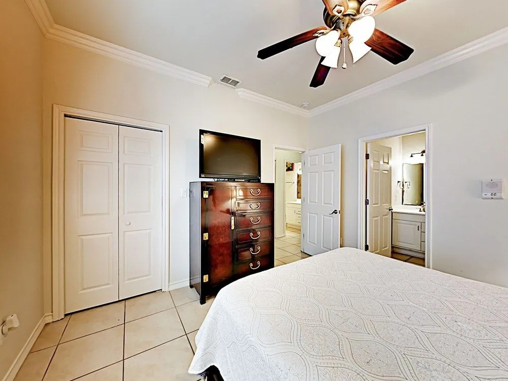 East Gardenia Condo Unit 2 Condo
