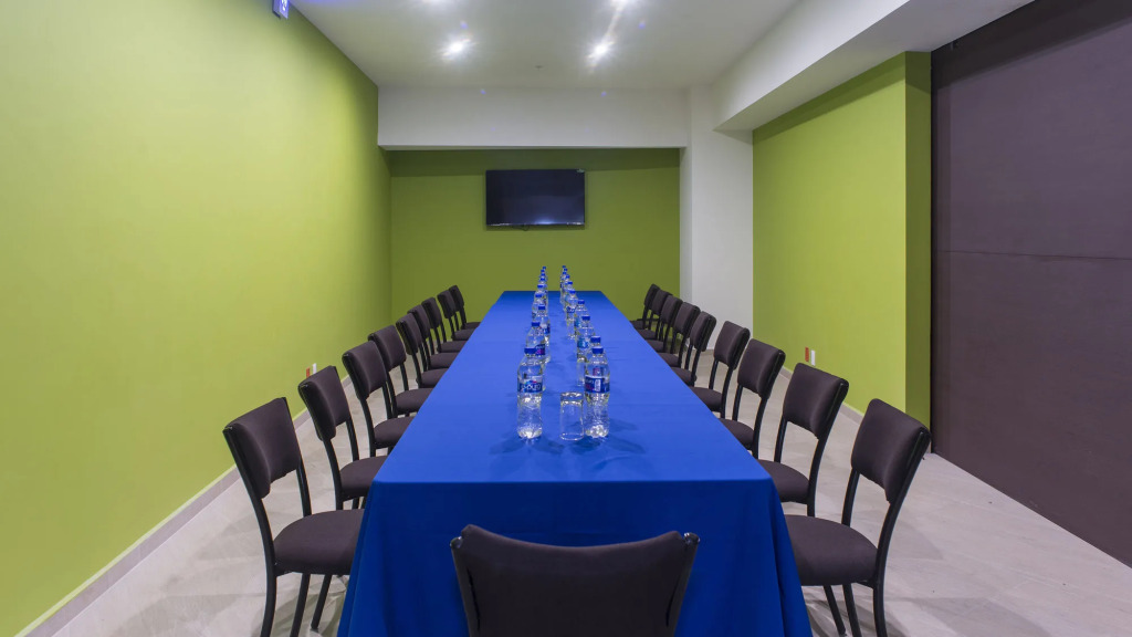 Holiday Inn Express Mexico Aeropuerto by IHG
