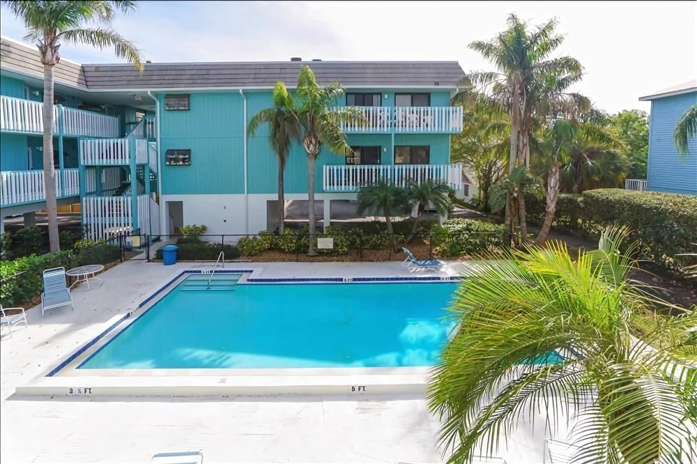 Bay Watch 1A 2 Bedrooms 2 Bathrooms Condo