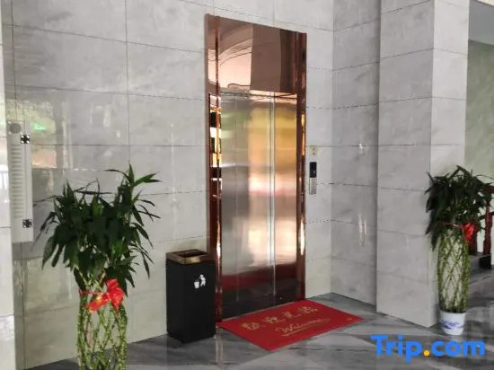 Yifeng Hotel