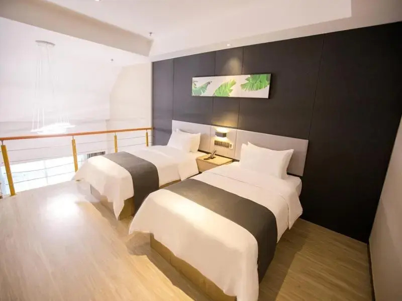 Up And In Zhejiang Shaoxing Zhuji Fengqiao Town
