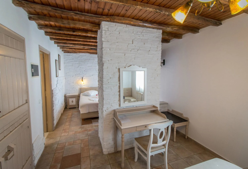 Naxos Magic Village