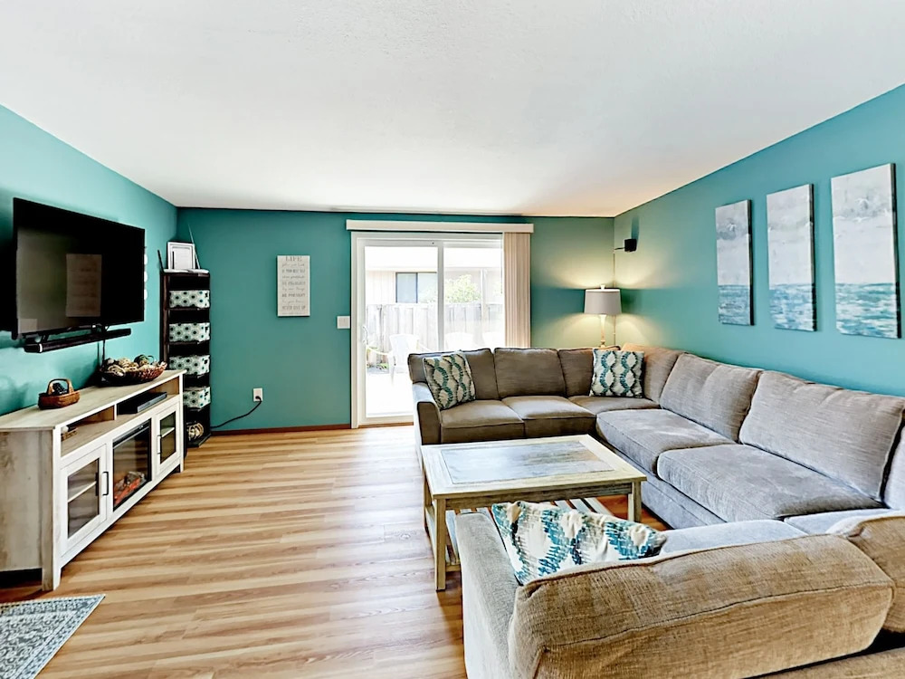 1658 S Edgewood Home 3 Bedrooms 2 Bathrooms Home