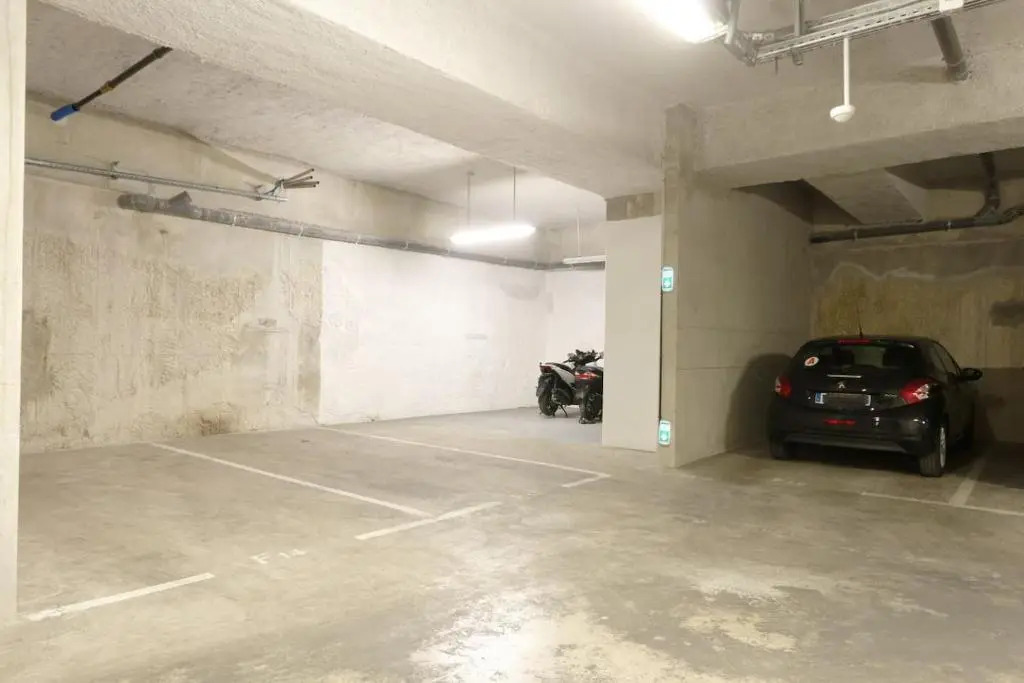 Appart climatisé - Parking gratuit - Balcon - CAPTURA