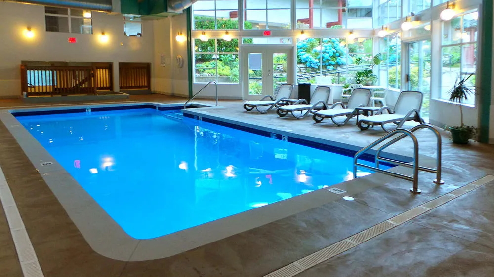 Gibsons Garden Hotel