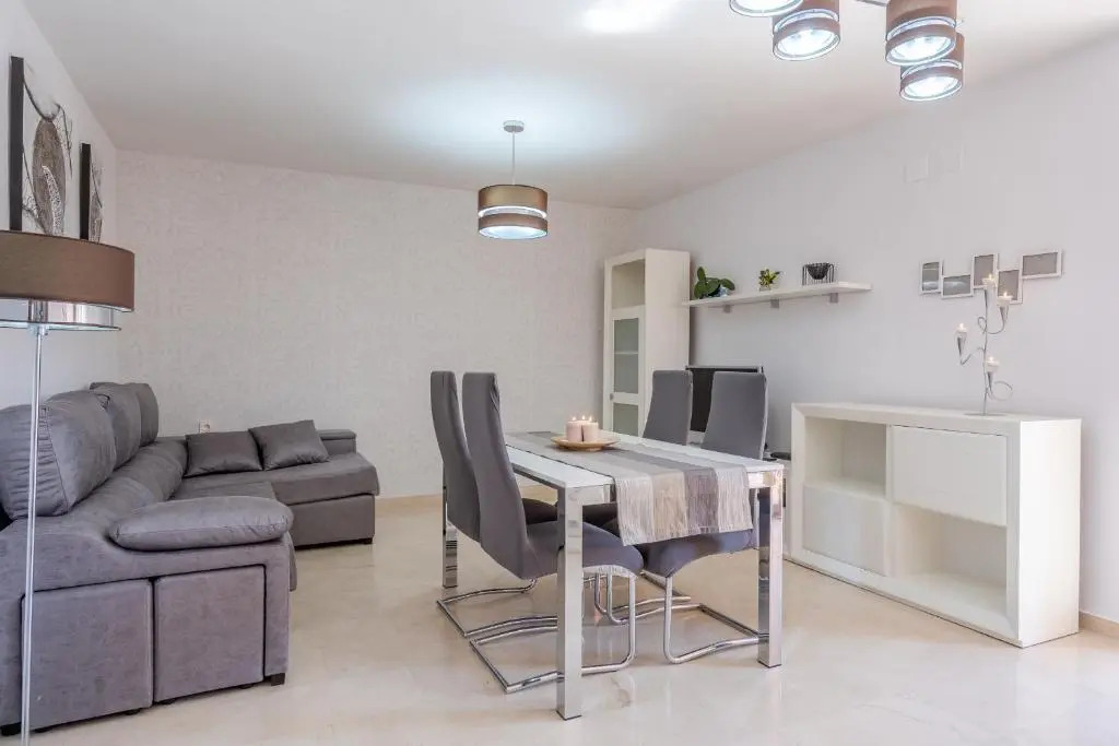Pianista Apartment Granada by A3Rentals