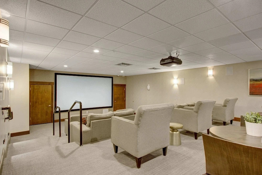 Luxury Condo in Library Square District