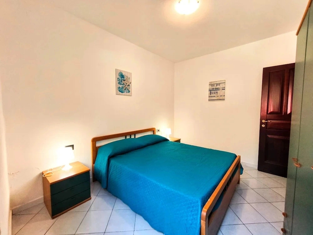 Apartment With Pool and Private Parking