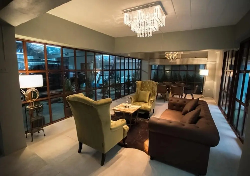 RoomQuest Bangkok Ratchada