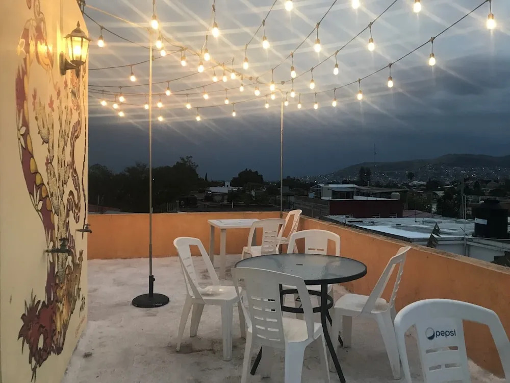 Los Nardos Hostel