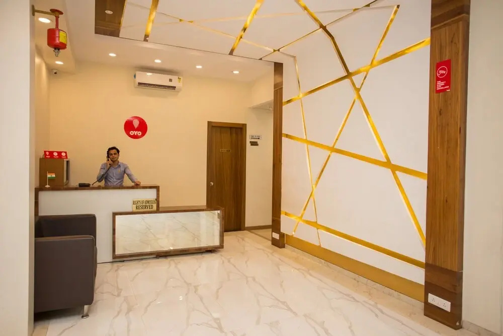 OYO 8872 Hotel Address Inn