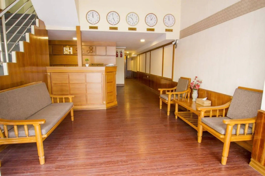 Shwe Htee Guest House Chinatown