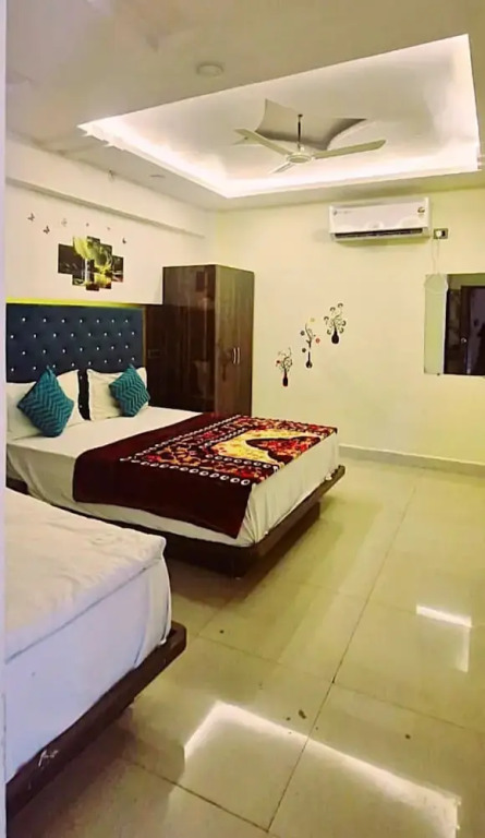 Hotel Meri & Residency