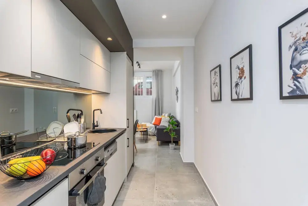 Penelope's Charming 2-BR Apt in Athens