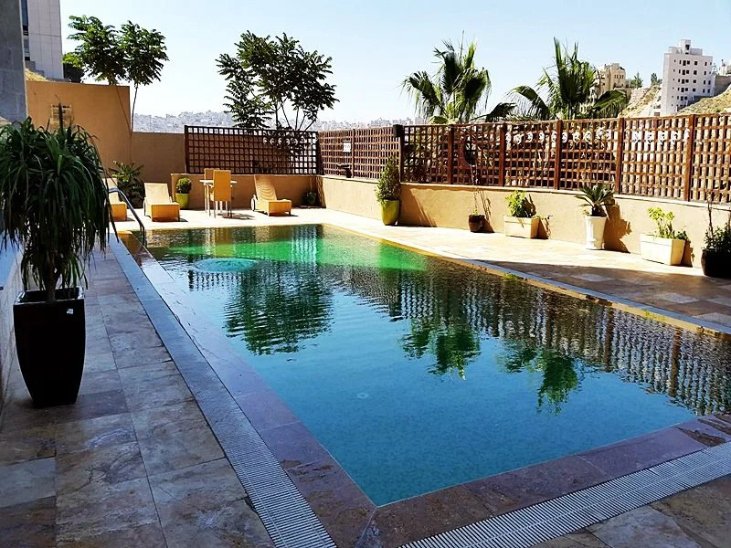 Burda 41 Hotel & Suites