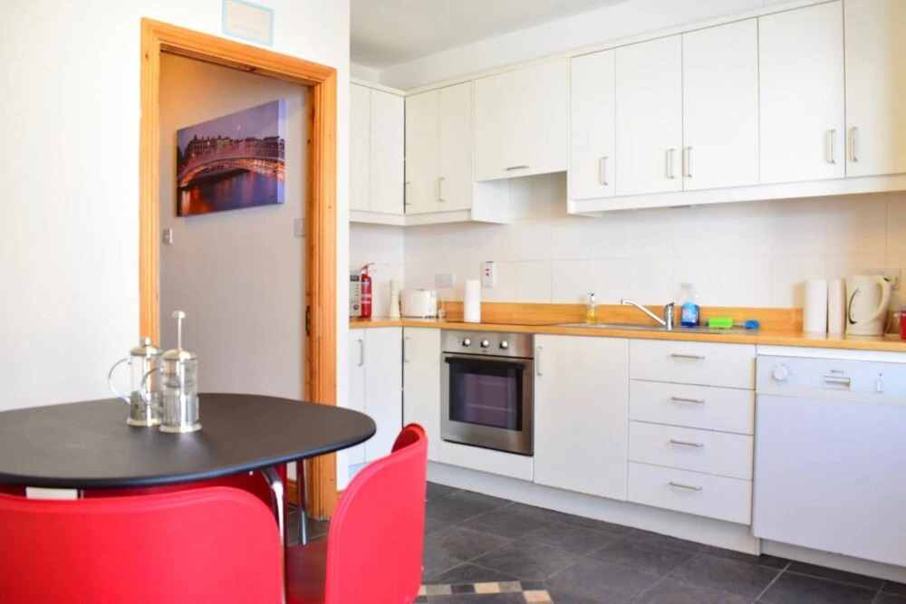 2 Bedroom Home Near Croke Park