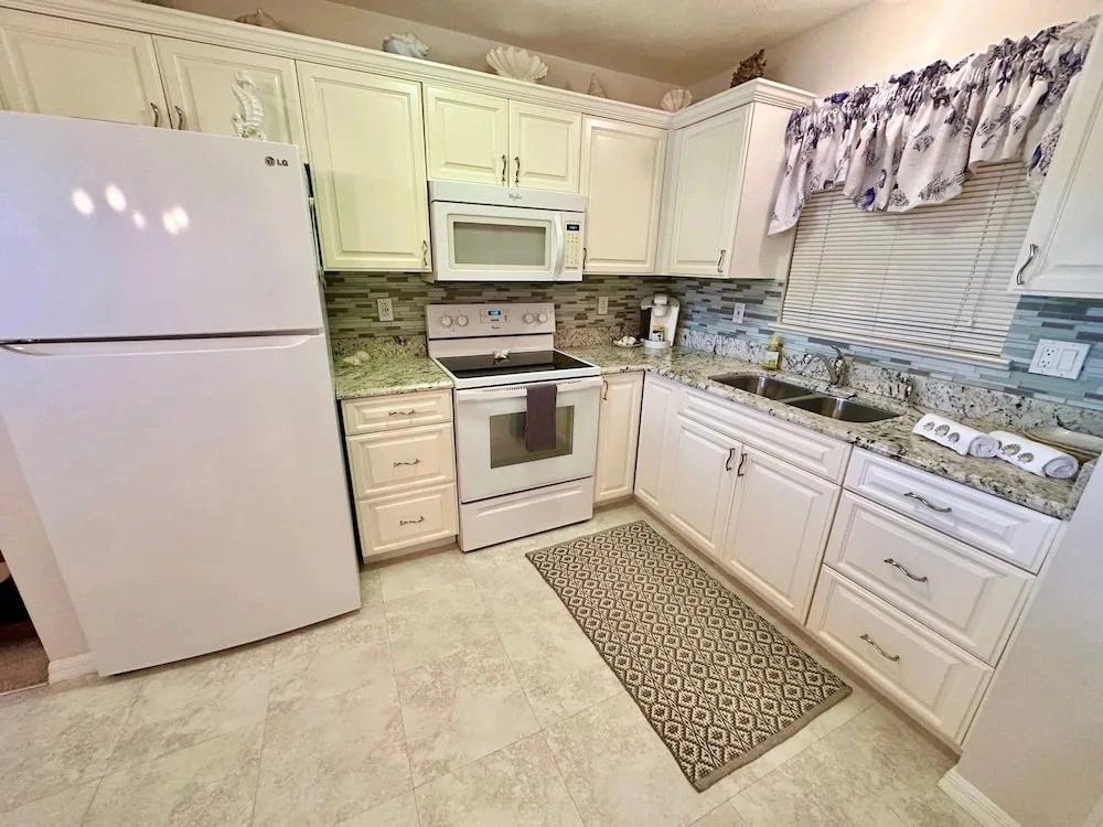 Porpoise Place 2 BR Beach Bungalow N1184