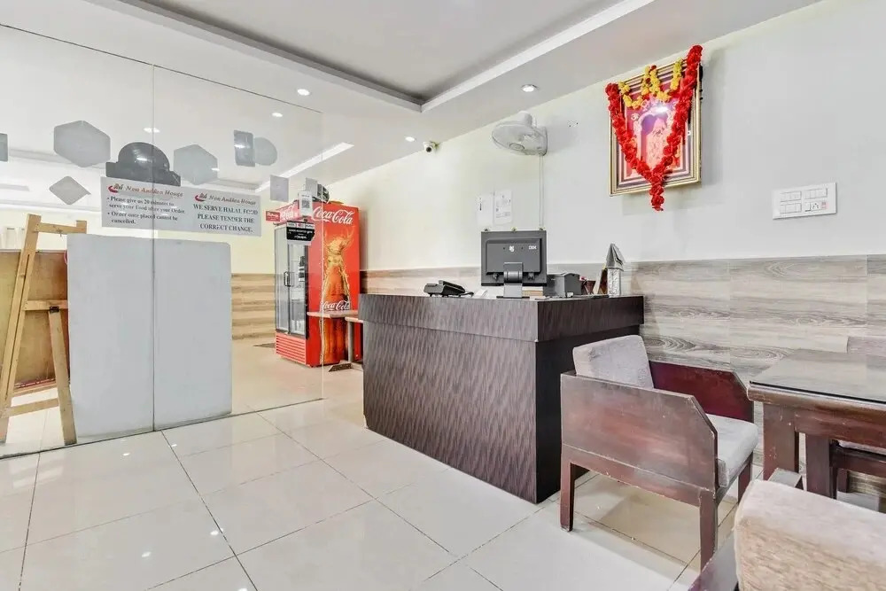 New Andra House by OYO Rooms