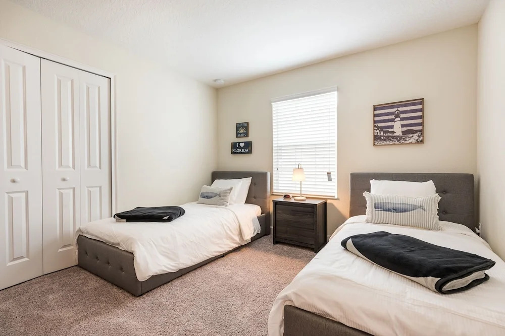 Modern and Spacious 5 bed Home Resort