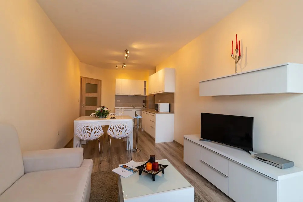 Varna South Bay Apart Complex