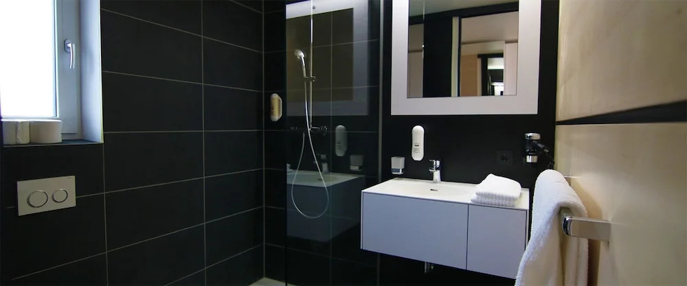 NU Hotel by WMM Hotels